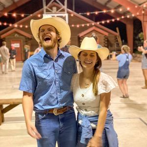 Meet your Posher, Taylor